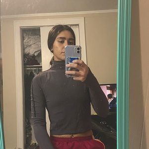 Fabletics mock neck cropped seamless cutout long sleeve. Size M